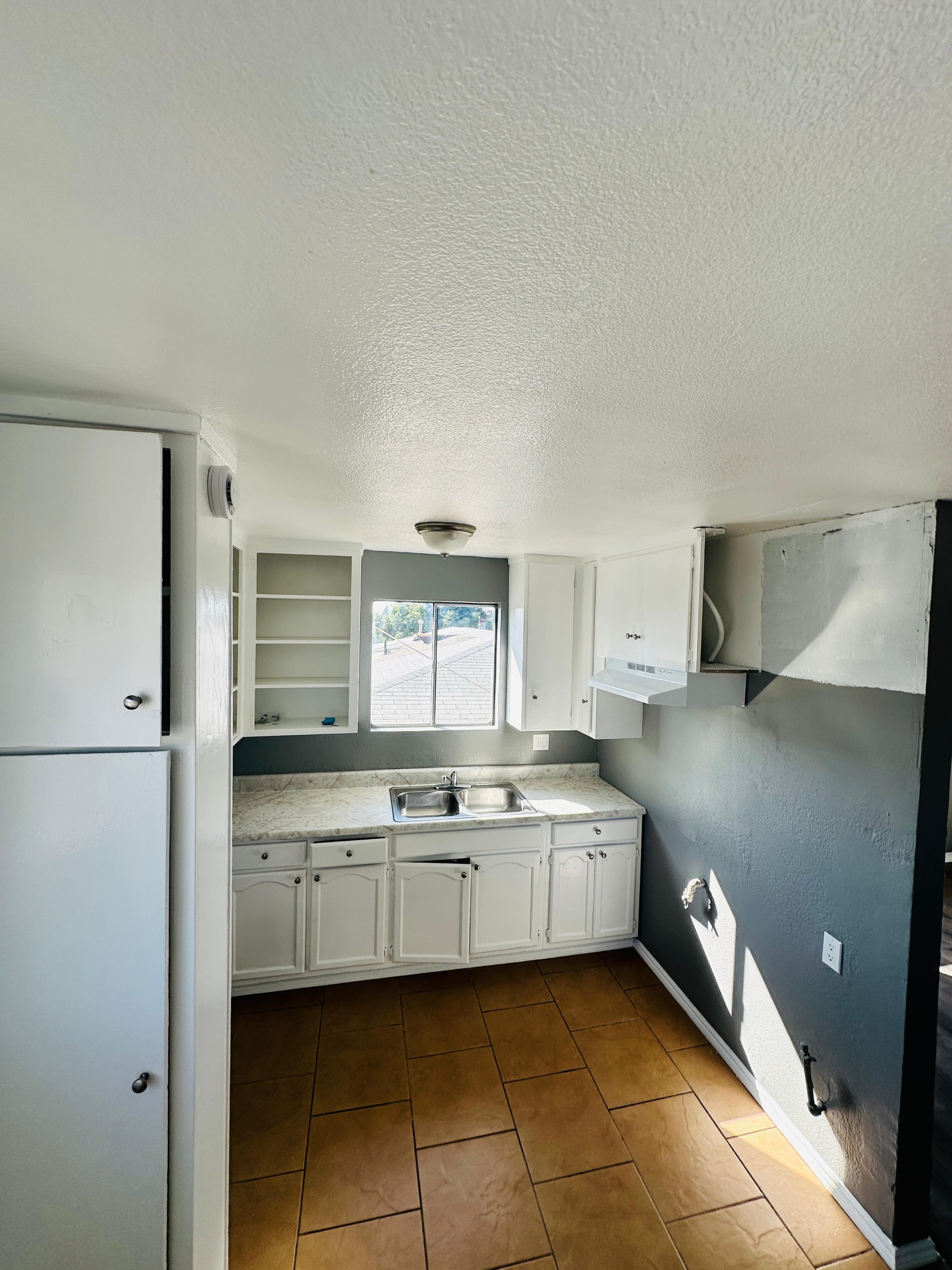 616 West 75th Street - 9