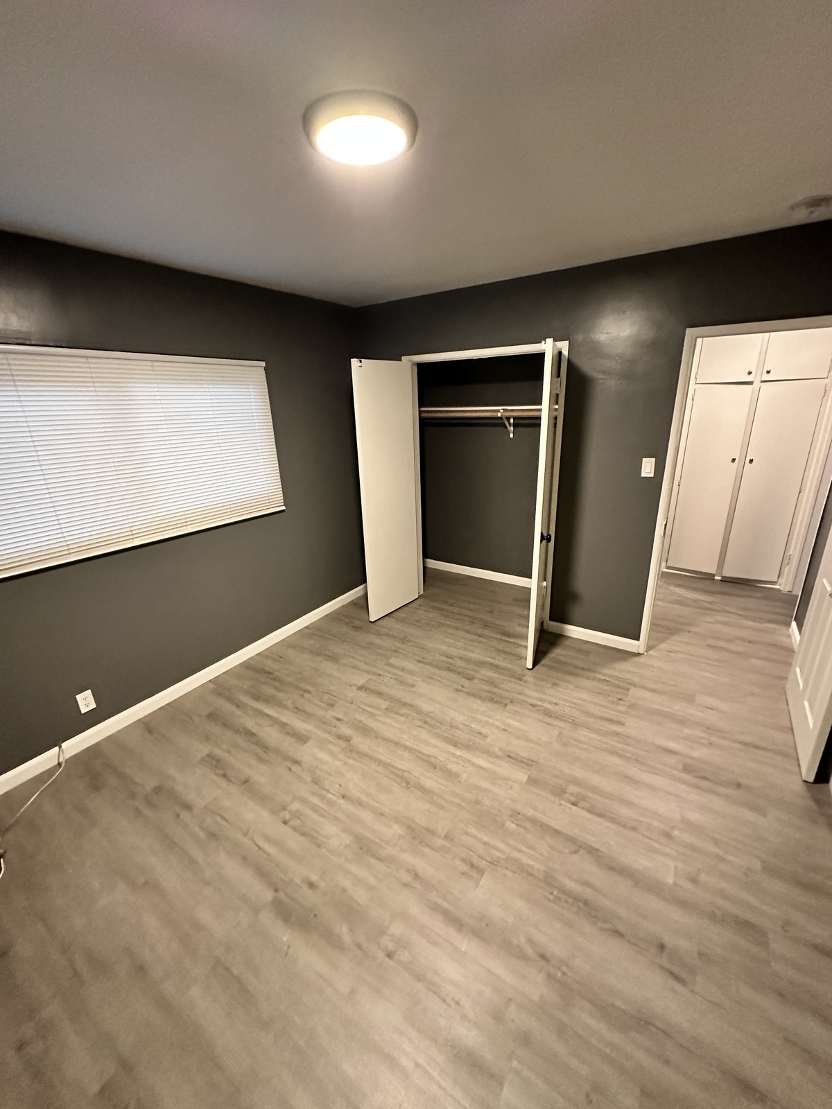 9632 Western Avenue - 8